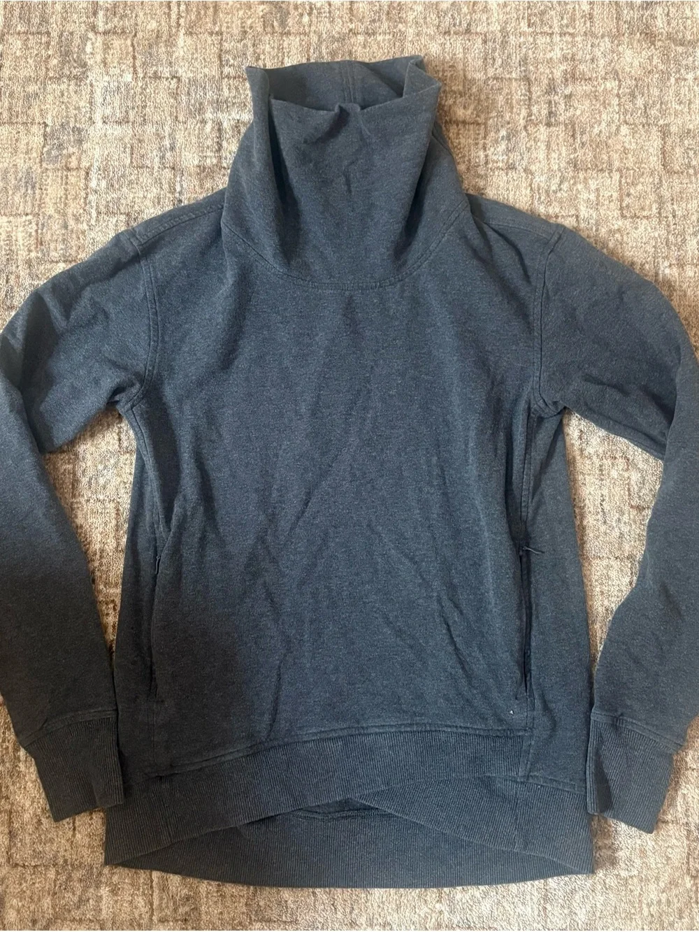lululemon athletica charcoal grey